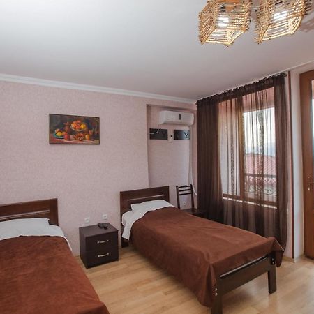 Hillside Resort Телави Екстериор снимка